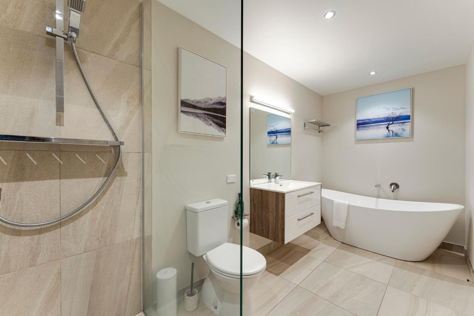 Queenstown Lake And Mountain View Retreat Free Wifi Free Street Parking Exterior photo