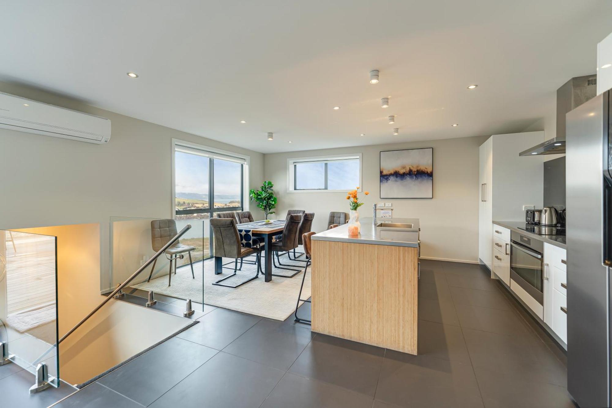 Queenstown Lake And Mountain View Retreat Free Wifi Free Street Parking Exterior photo